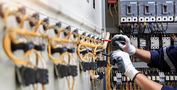 Professional Electrician technician working in Beeville, TX